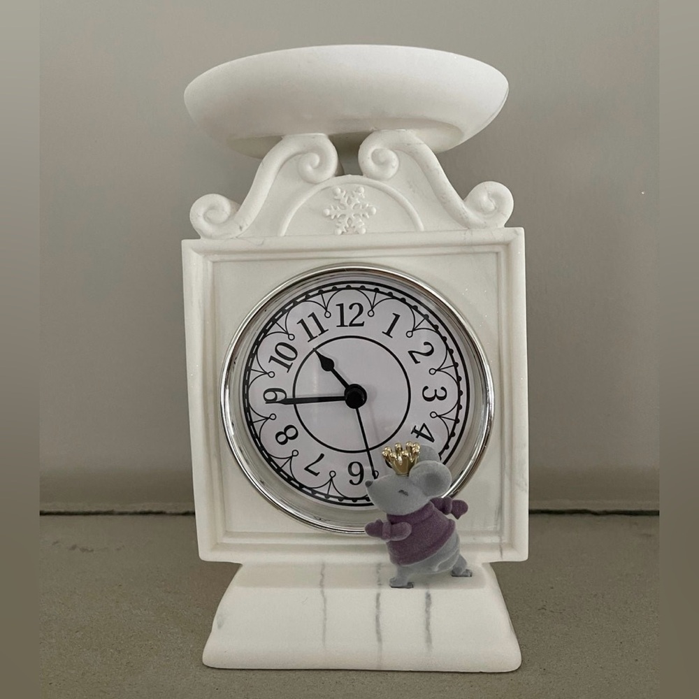 Bath and Body Works Clock and Mouse Three Wick Candle Holder